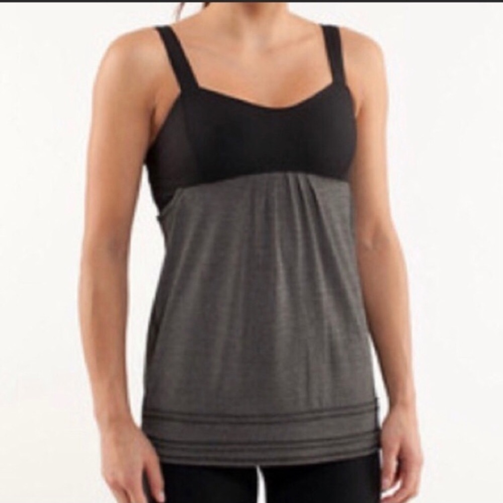 𝅺Lululemon tank top sz 6